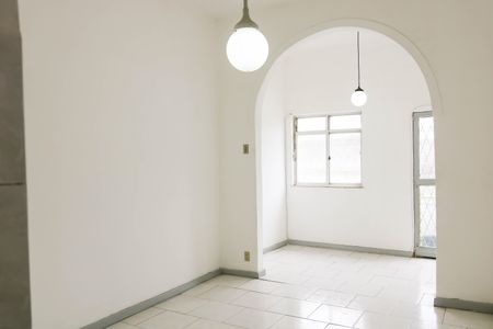 Sala de casa para alugar com 2 quartos, 66m² em Quintino Bocaiúva, Rio de Janeiro