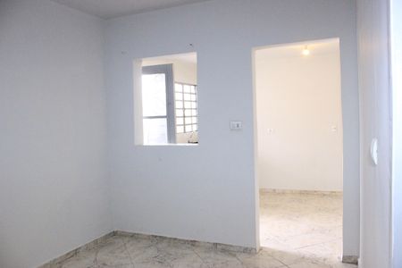 Sala de casa para alugar com 2 quartos, 50m² em Jardim Munhoz, Guarulhos