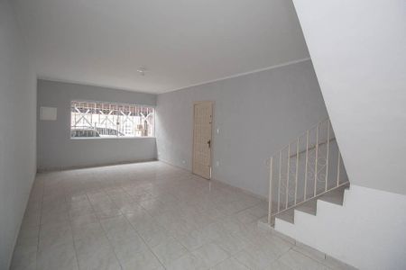 Sala de casa para alugar com 5 quartos, 300m² em Parque Edu Chaves, São Paulo