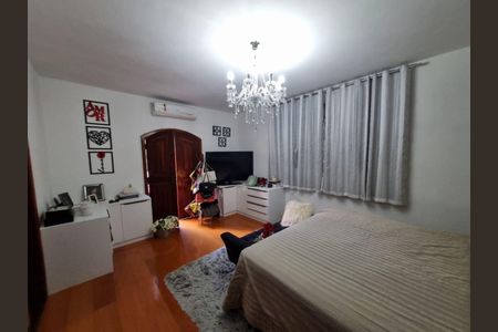 Casa à venda com 4 quartos, 351m² em Pechincha, Rio de Janeiro