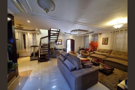 Casa à venda com 4 quartos, 351m² em Pechincha, Rio de Janeiro