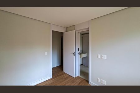 Apartamento à venda com 284m², 4 quartos e 3 vagas Apartamento à venda com 284m², 4 quartos e 3 vagasQuarto 4