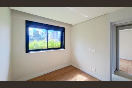 Apartamento à venda com 284m², 4 quartos e 3 vagas Apartamento à venda com 284m², 4 quartos e 3 vagasQuarto 3