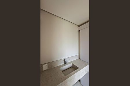 Apartamento à venda com 284m², 4 quartos e 3 vagas Apartamento à venda com 284m², 4 quartos e 3 vagasBanheiro da Suíte 3