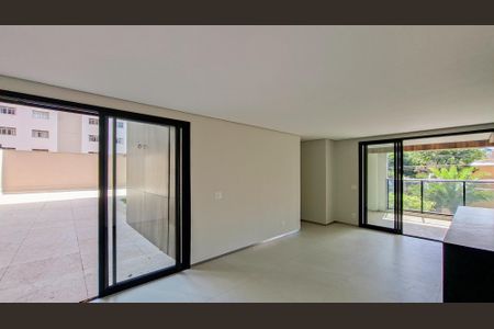 Apartamento à venda com 284m², 4 quartos e 3 vagas Apartamento à venda com 284m², 4 quartos e 3 vagasSala/Cozinha