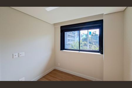 Apartamento à venda com 284m², 4 quartos e 3 vagas Apartamento à venda com 284m², 4 quartos e 3 vagasQuarto 4