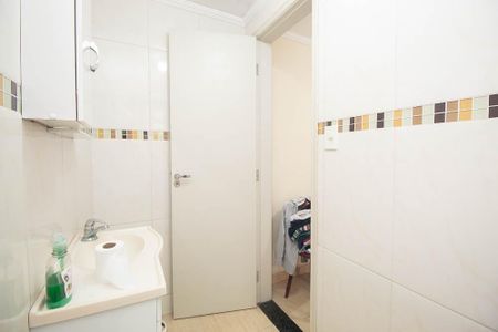 Casa à venda com 490m², 4 quartos e 7 vagasBanheiro da Suite 2 