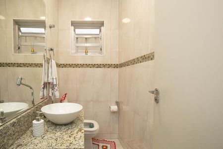 Casa à venda com 490m², 4 quartos e 7 vagasLavabo