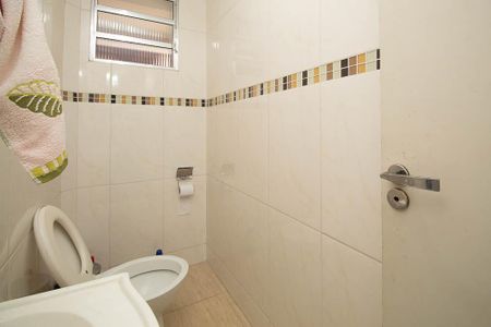 Casa à venda com 490m², 4 quartos e 7 vagasBanheiro 5