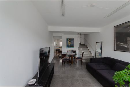 Sala de casa à venda com 2 quartos, 220m² em Vila Mariana, São Paulo