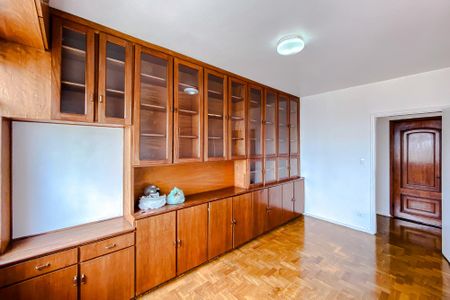 Apartamento à venda com 206m², 4 quartos e 1 vagaQuarto 1