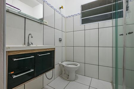 Banheiro  de apartamento para alugar com 1 quarto, 37m² em Pinheiros, São Paulo