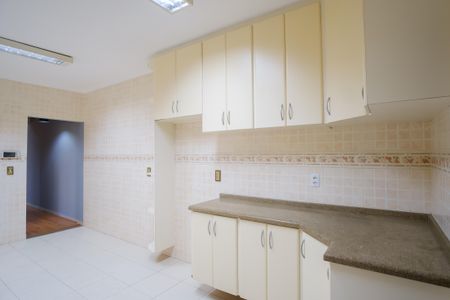 Cozinha de casa para alugar com 3 quartos, 125m² em Chácara Seis de Outubro, São Paulo