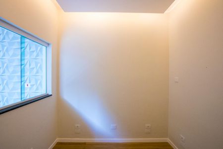 Casa à venda com 244m², 3 quartos e 5 vagas Casa à venda com 244m², 3 quartos e 5 vagasEscritório