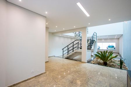 Casa à venda com 244m², 3 quartos e 5 vagas Casa à venda com 244m², 3 quartos e 5 vagasCozinha