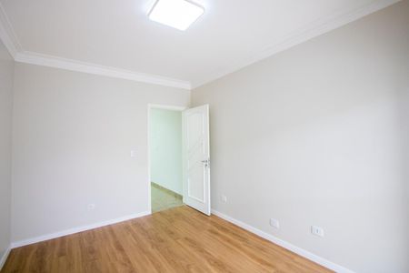 Casa à venda com 244m², 3 quartos e 5 vagas Casa à venda com 244m², 3 quartos e 5 vagasQuarto 3 - Suíte