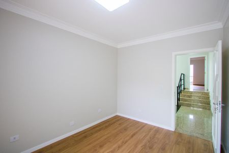 Casa à venda com 244m², 3 quartos e 5 vagas Casa à venda com 244m², 3 quartos e 5 vagasQuarto 3 - Suíte