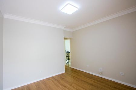 Casa à venda com 244m², 3 quartos e 5 vagas Casa à venda com 244m², 3 quartos e 5 vagasQuarto 2 - Suíte