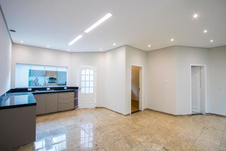 Casa à venda com 244m², 3 quartos e 5 vagas Casa à venda com 244m², 3 quartos e 5 vagasCozinha