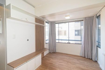 Sala de apartamento para alugar com 2 quartos, 64m² em Centro Histórico, Porto Alegre