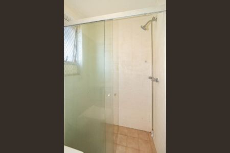 Banheiro Social de apartamento para alugar com 2 quartos, 64m² em Centro Histórico, Porto Alegre