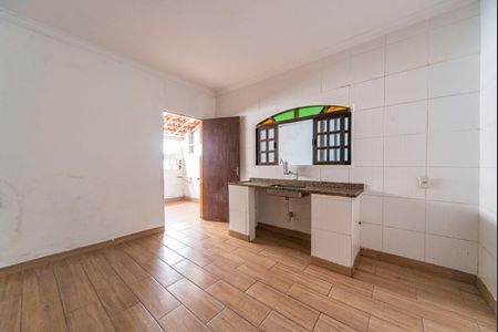 Sala/Cozinha de casa para alugar com 1 quarto, 50m² em Parque Gerassi, Santo André