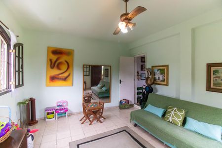 Sala de casa à venda com 2 quartos, 244m² em Sapê, Niterói