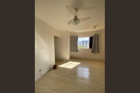 Sala de apartamento para alugar com 3 quartos, 55m² em Vila Laura/brotas, Salvador