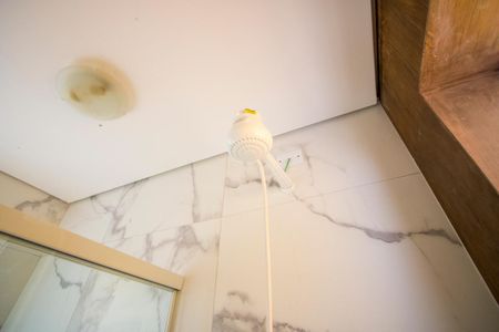 Banheiro de casa para alugar com 1 quarto, 40m² em Jardim Irene, Santo André