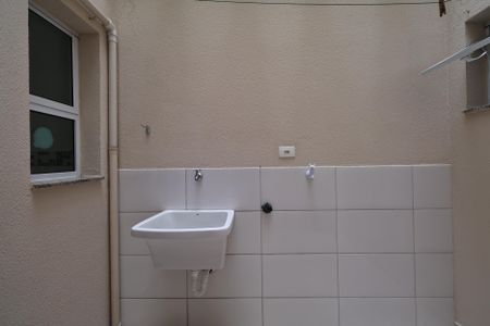 Apartamento para alugar com 37m², 2 quartos e 1 vagaÁrea de Serviço