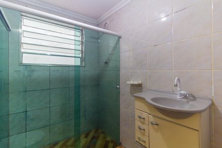 Banheiro de casa para alugar com 2 quartos, 80m² em Jardim Imperador (zona Leste), São Paulo