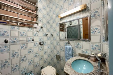 Apartamento à venda com 88m², 2 quartos e sem vaga Apartamento à venda com 88m², 2 quartos e sem vagaBanheiro