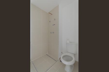 Banheiro de kitnet/studio para alugar com 1 quarto, 27m² em Sacoma, São Paulo