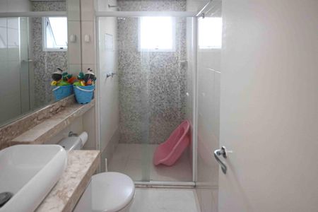 Apartamento para alugar com 65m², 2 quartos e 1 vagaBanheiro da Suite