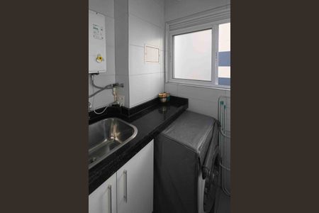 Apartamento para alugar com 65m², 2 quartos e 1 vagaÁrea de Serviço