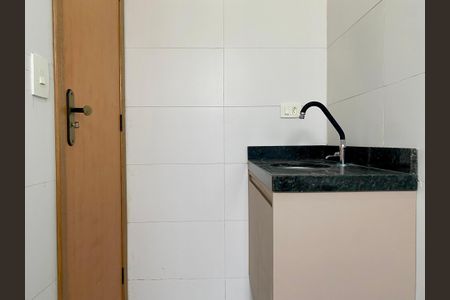 Lavabo de casa de condomínio para alugar com 2 quartos, 103m² em Tupi, Praia Grande