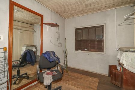 Quarto 3 de casa à venda com 3 quartos, 250m² em Sarandi, Porto Alegre