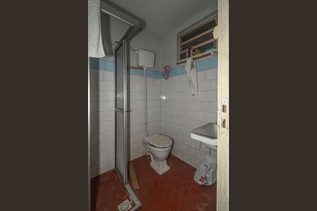 Banheiro de casa à venda com 3 quartos, 250m² em Sarandi, Porto Alegre