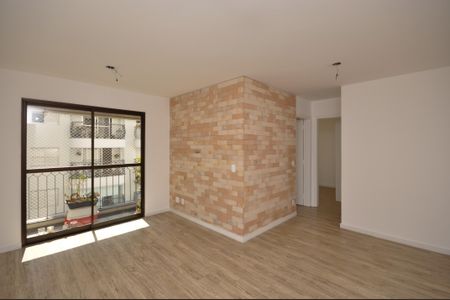 Sala de apartamento para alugar com 2 quartos, 66m² em Lapa, São Paulo