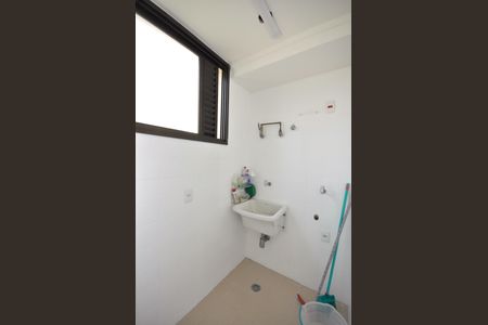 Apartamento para alugar com 66m², 2 quartos e 1 vagaÁrea de Serviço