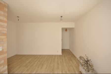 Apartamento para alugar com 66m², 2 quartos e 1 vagaSala