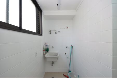 Apartamento para alugar com 66m², 2 quartos e 1 vagaÁrea de Serviço