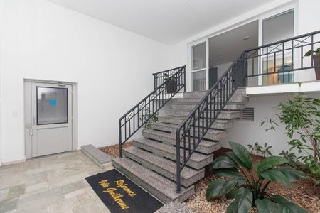 Apartamento para alugar com 78m², 2 quartos e 2 vagasHall social