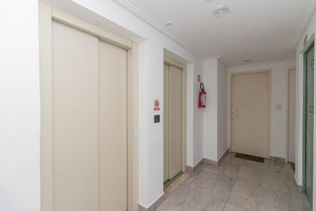 Apartamento para alugar com 78m², 2 quartos e 2 vagasElevadores