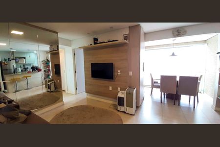Sala de apartamento à venda com 2 quartos, 63m² em Km 18, Osasco