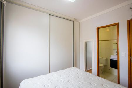 Quarto 1 - Suíte de apartamento para alugar com 2 quartos, 60m² em Vila Príncipe de Gales, Santo André