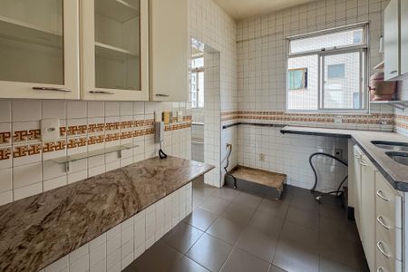 Apartamento à venda com 130m², 4 quartos e 2 vagasCozinha