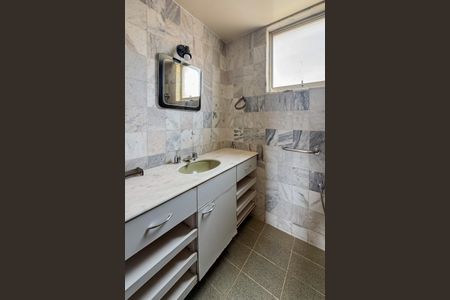 Apartamento à venda com 130m², 4 quartos e 2 vagasBanheiro da Suíte