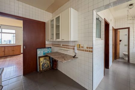 Apartamento à venda com 130m², 4 quartos e 2 vagasCozinha