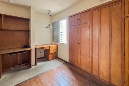 Apartamento à venda com 130m², 4 quartos e 2 vagasQuarto 4